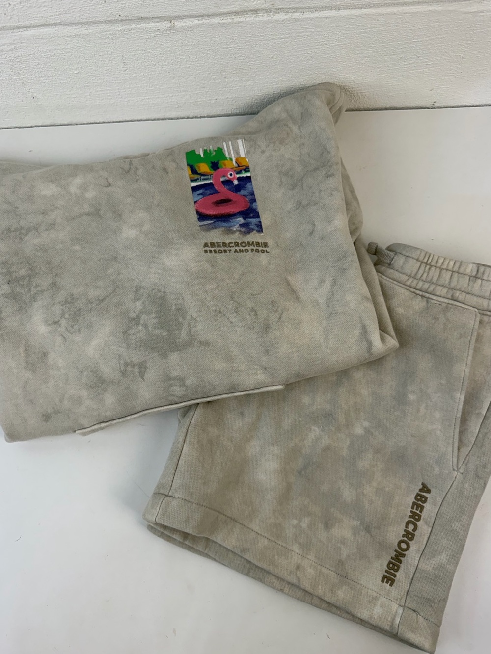 Abercrombie Kids Boy’s Size 9/10 Gray Matching Hoodie & Shorts Set